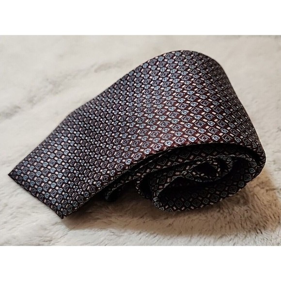 VINTAGE Yves Saint Laurent YSL Mens tie 100% Silk Imported‎ Fabric Made in USA - Picture 2 of 5